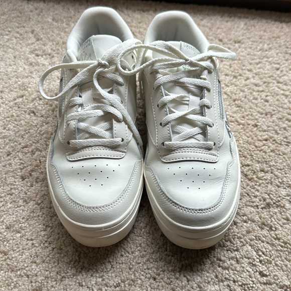 Women size 8 1/2. Off white. Reebok classic. Worn a few times. - Picture 2 of 9